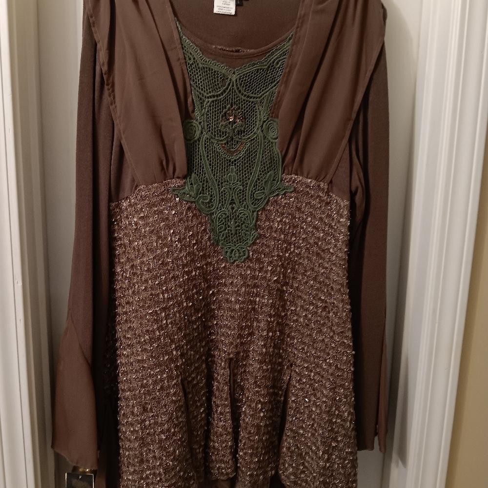 2 PC Elite Champagne skirt & top